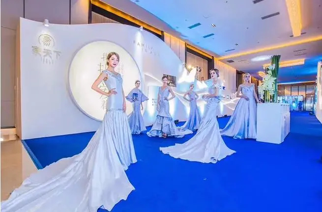 模特